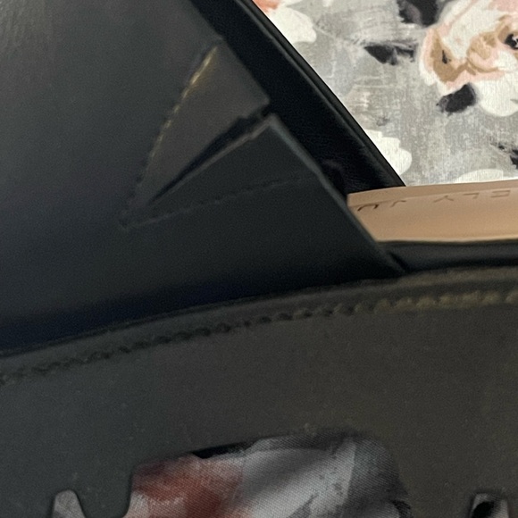 Sincerely Jules - Picture 5 of 9